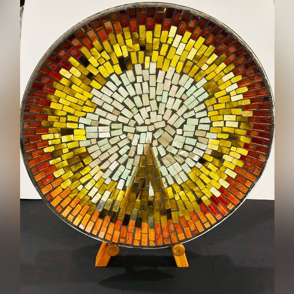 Mosaic Plate. Don't know much about it but beautiful, made with stained glass - Picture 5 of 9